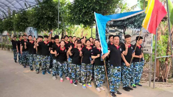 瑞馬壁掛爐的優(yōu)秀專(zhuān)業(yè)團(tuán)隊(duì)，是加盟代理商的重要發(fā)展基石33