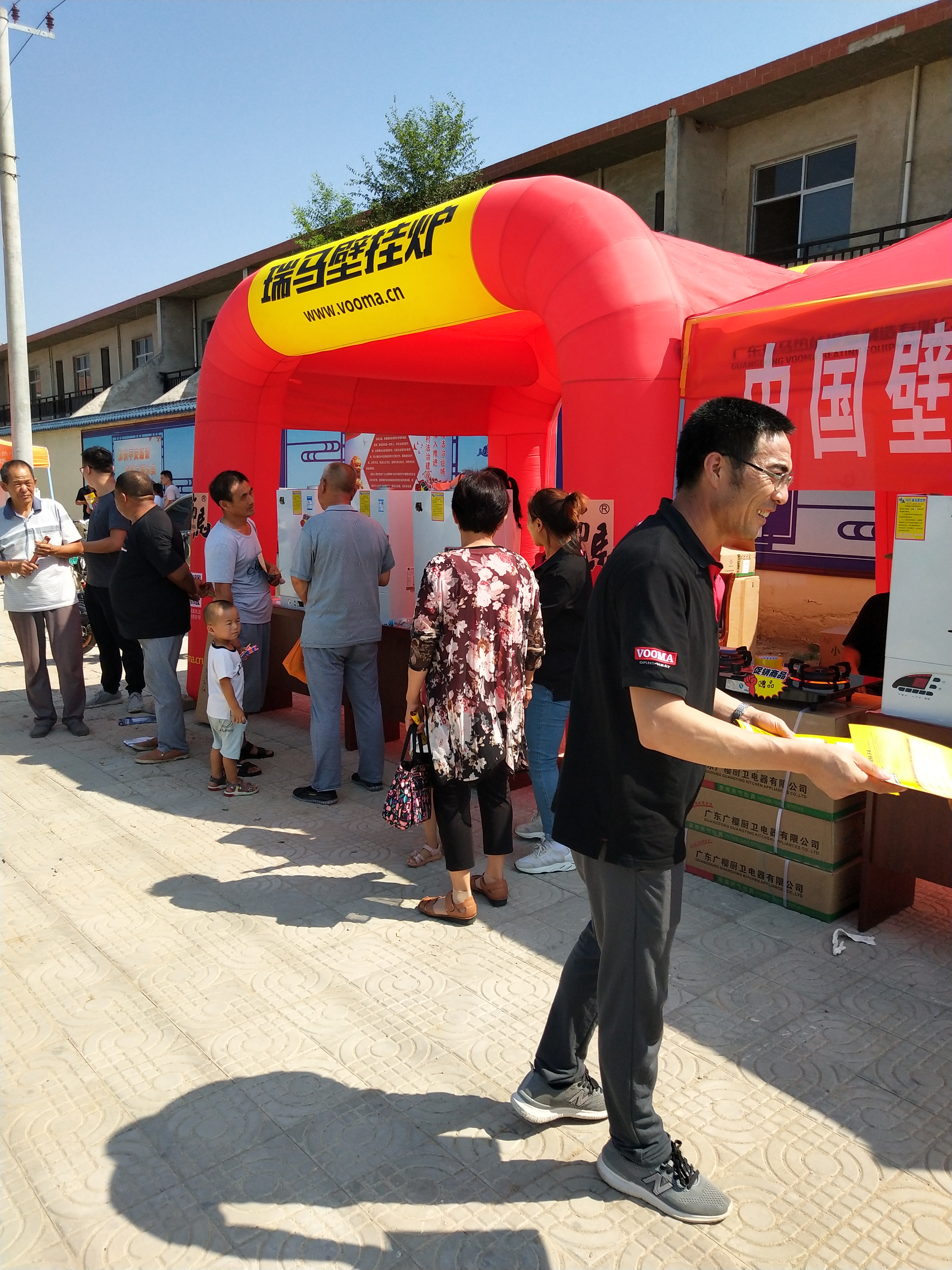 瑞馬壁掛爐日銷量過百，場面火爆！
